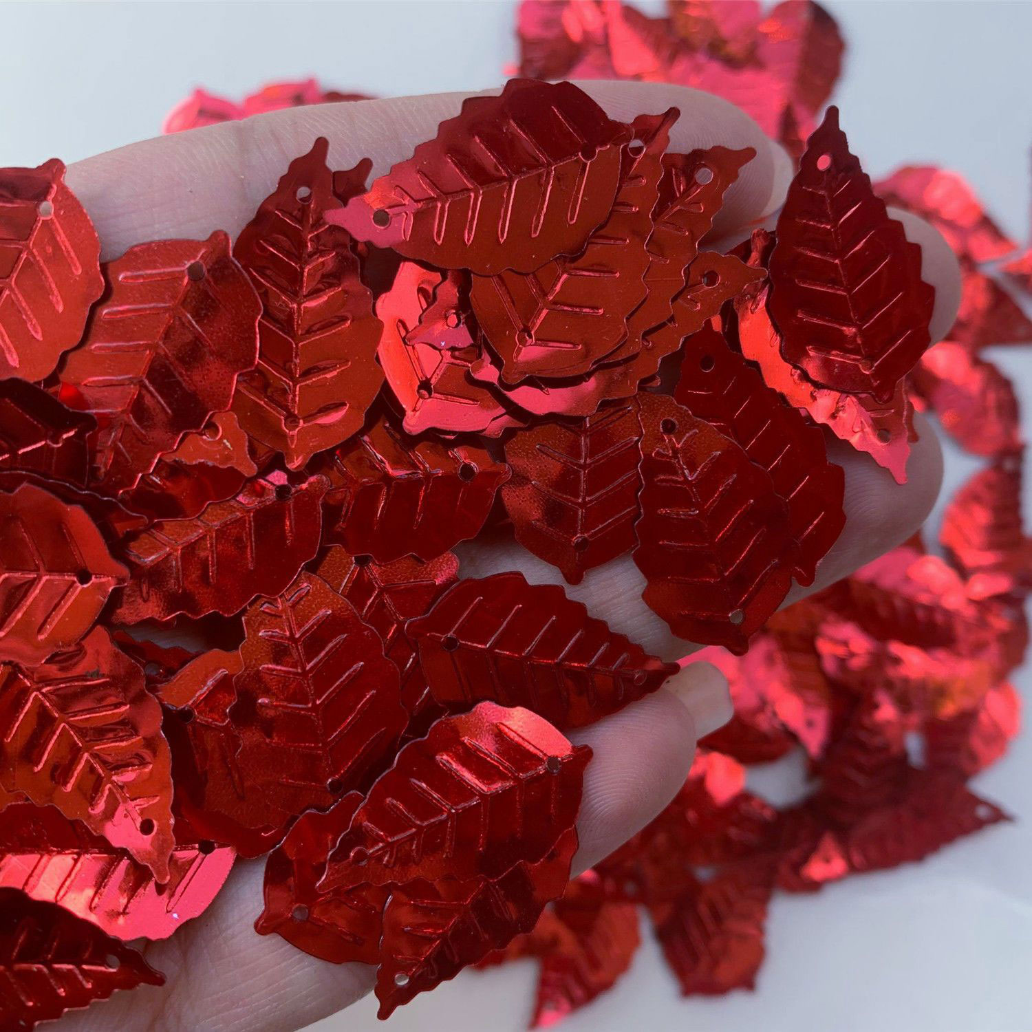 16mm 25mm PVC Leaf Sequins Loo - Art Craft Cup 评论和价格