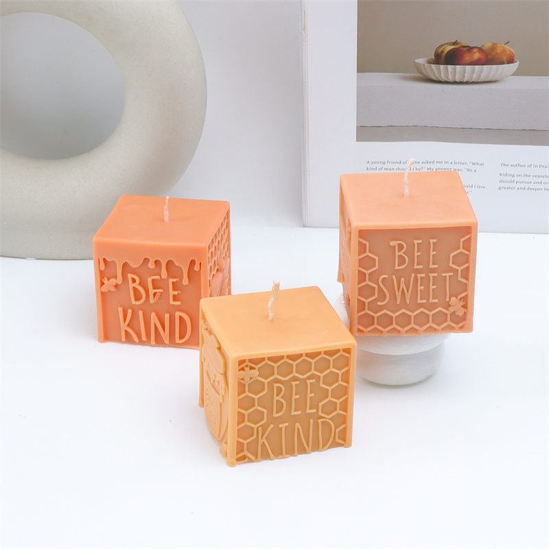 3D Honeycomb Pillar Bee Silico - Art Craft Letter A 评论和价格